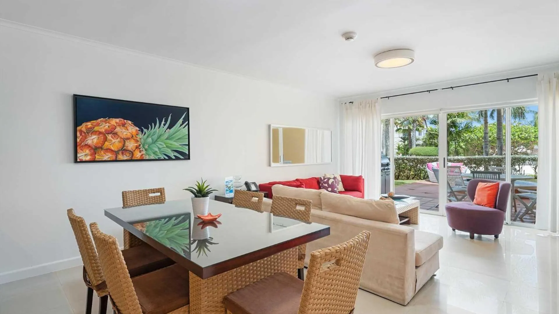 Beachfront - Beach Garden 1Br Condo - E124-2 Palm Beach Vakantiehuis