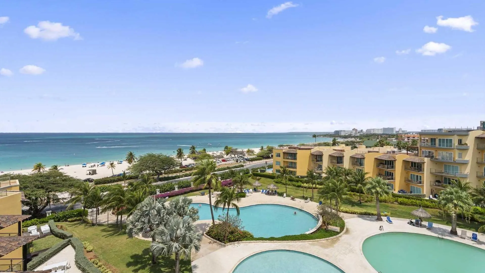 Vakantiehuis Beachfront - Beach Garden 1Br Condo - E124-2 Palm Beach